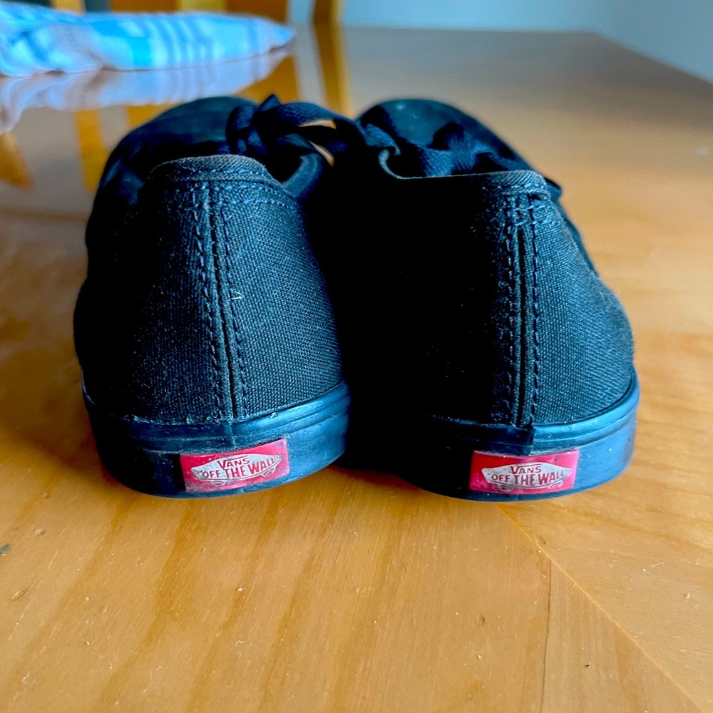 Vans - Picture 2 of 3